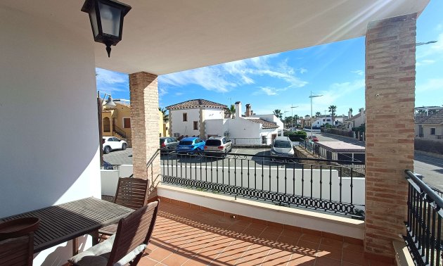 Resale - Villa -
Algorfa - La Finca Golf Resort