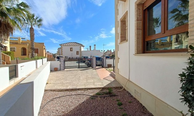 Resale - Villa -
Algorfa - La Finca Golf Resort