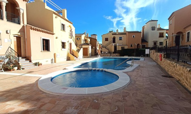 Resale - Villa -
Algorfa - La Finca Golf Resort