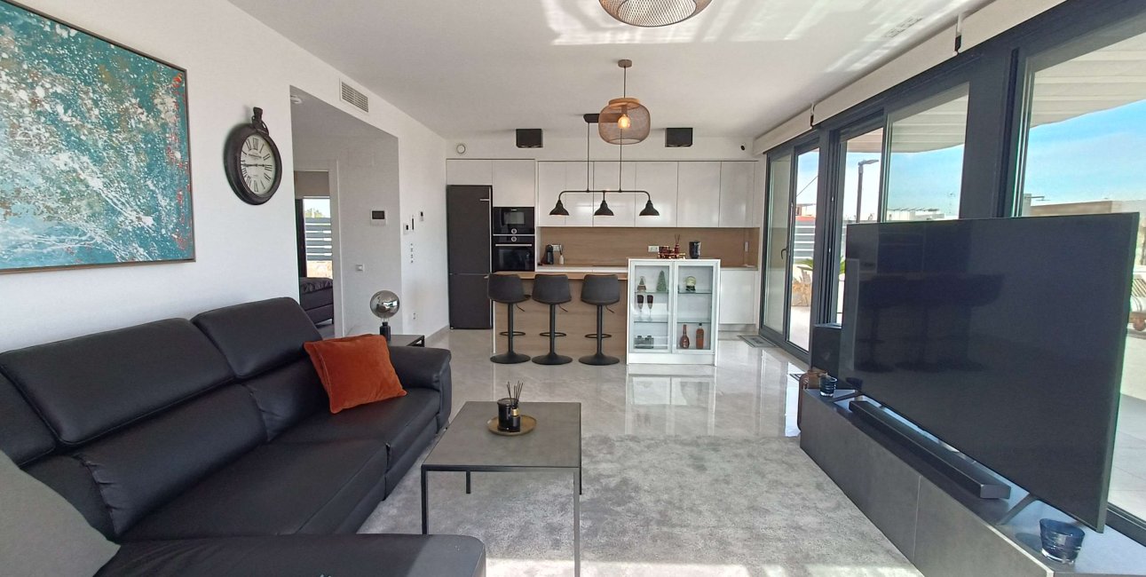 Resale - Villa -
Algorfa - La Finca Golf Resort