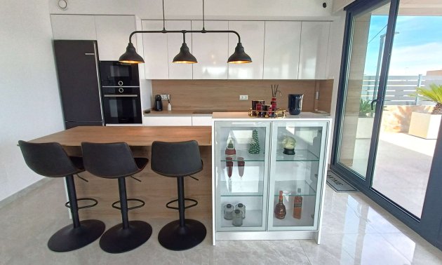 Resale - Villa -
Algorfa - La Finca Golf Resort