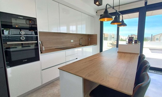 Resale - Villa -
Algorfa - La Finca Golf Resort