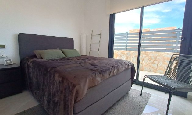Resale - Villa -
Algorfa - La Finca Golf Resort