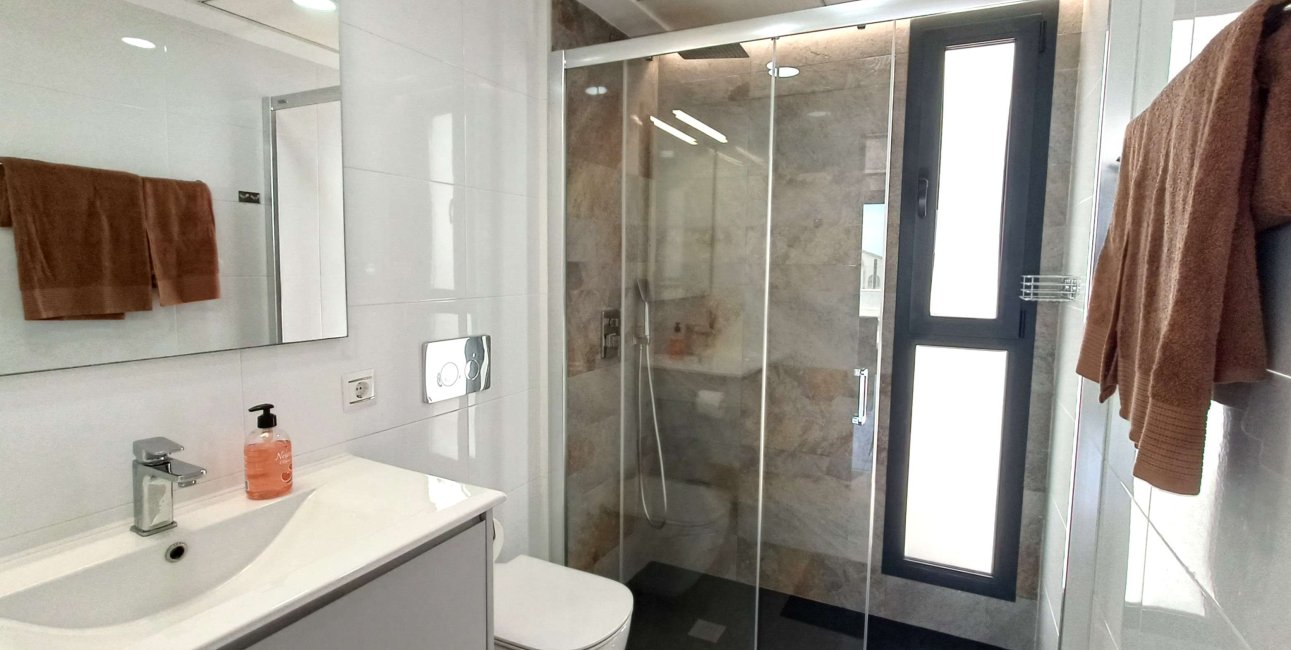 Resale - Villa -
Algorfa - La Finca Golf Resort