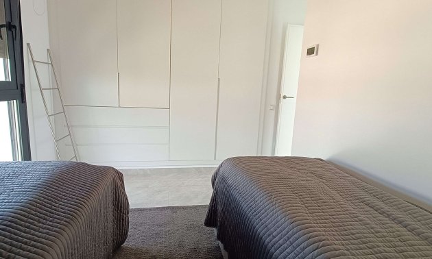 Resale - Villa -
Algorfa - La Finca Golf Resort