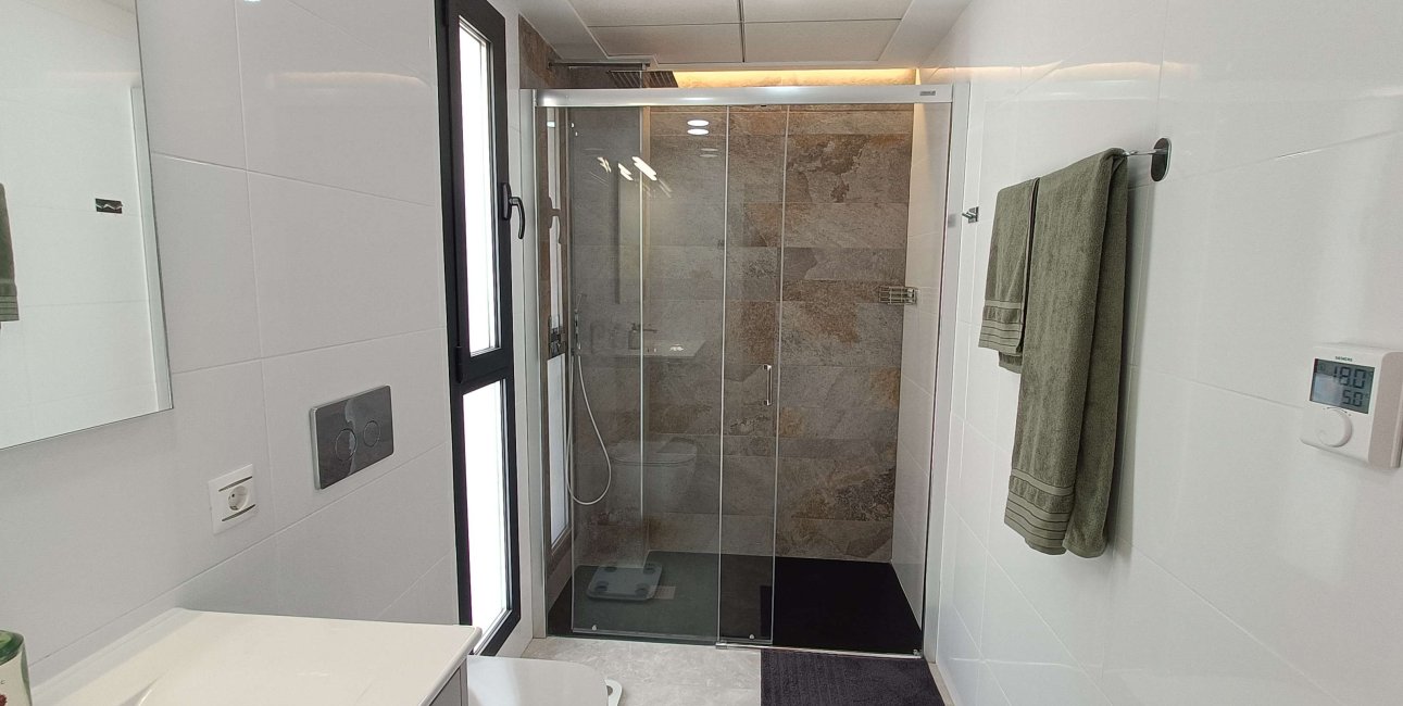 Resale - Villa -
Algorfa - La Finca Golf Resort