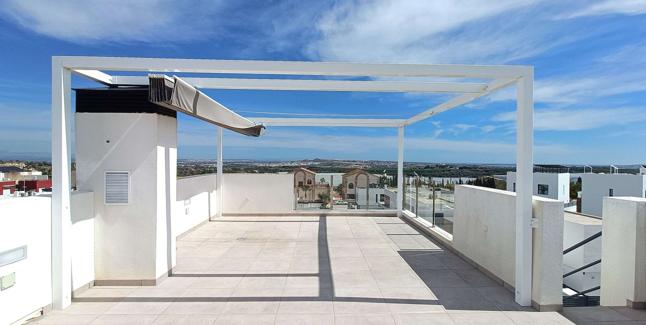 Resale - Villa -
Algorfa - La Finca Golf Resort