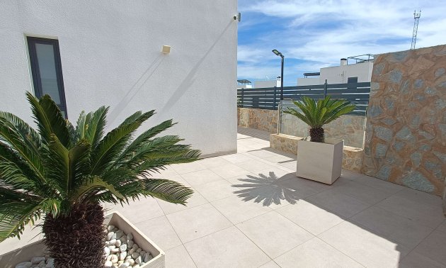 Resale - Villa -
Algorfa - La Finca Golf Resort
