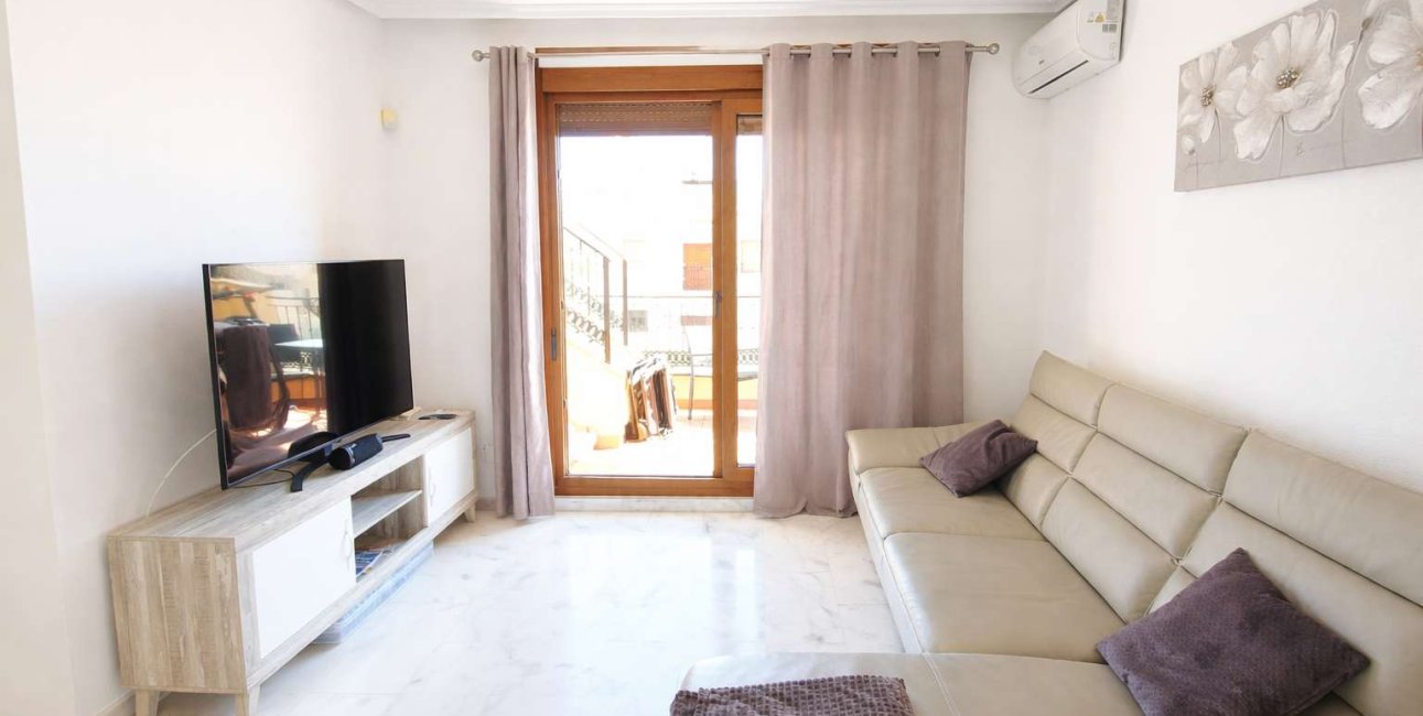 Resale - Apartment / flat -
Algorfa - La Finca Golf Resort