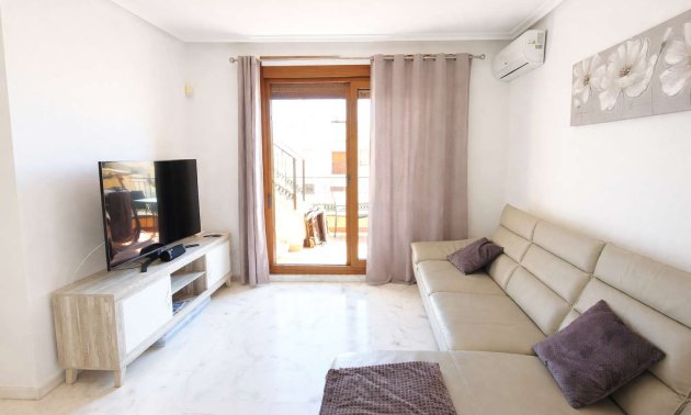 Resale - Apartment / flat -
Algorfa - La Finca Golf Resort