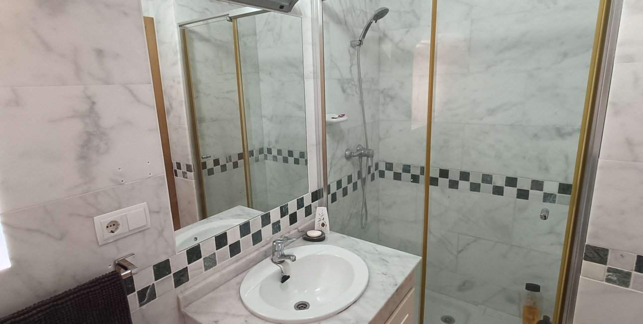 Resale - Apartment / flat -
Algorfa - La Finca Golf Resort