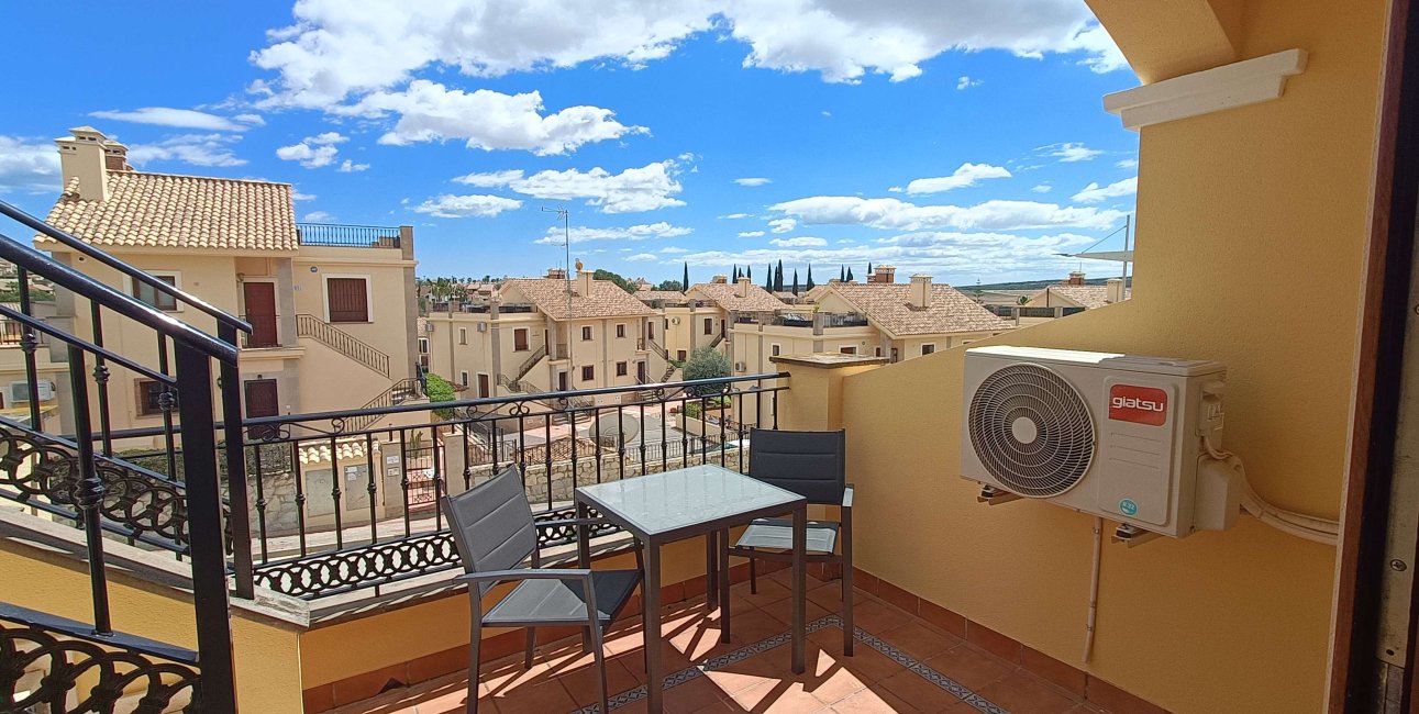 Resale - Apartment / flat -
Algorfa - La Finca Golf Resort
