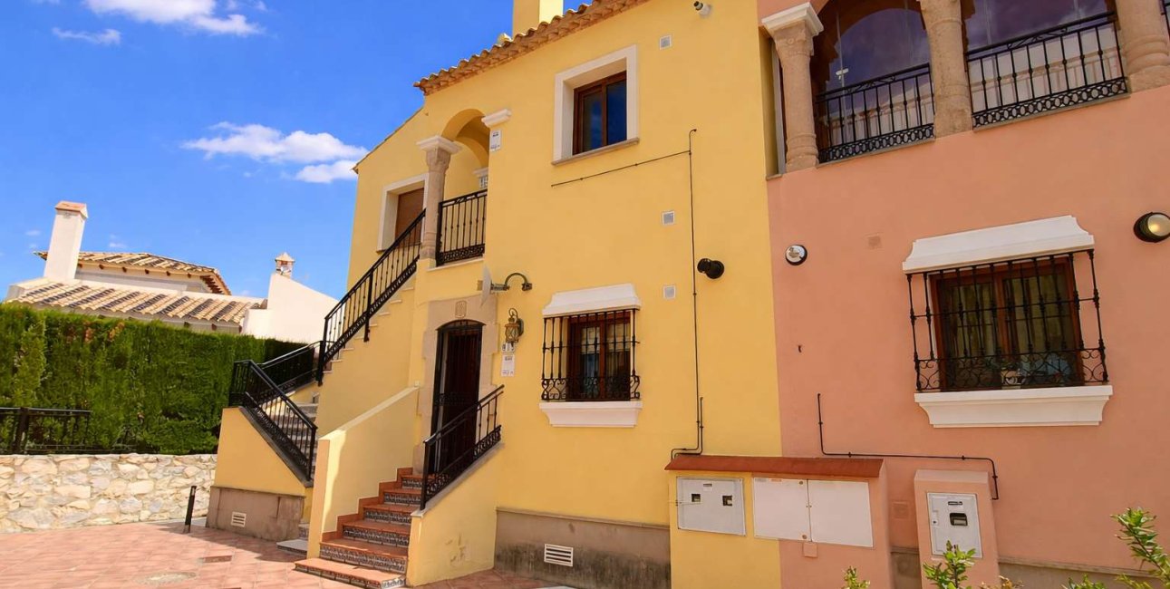 Resale - Apartment / flat -
Algorfa - La Finca Golf Resort