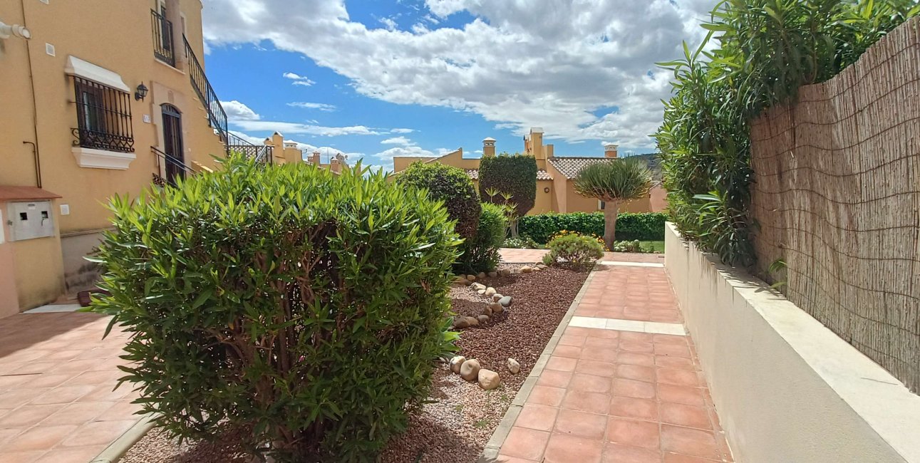 Resale - Apartment / flat -
Algorfa - La Finca Golf Resort