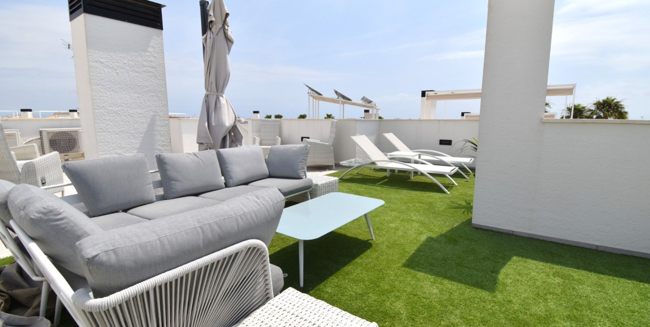 Resale - Villa -
Orihuela Costa - Lomas de Cabo Roig