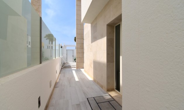 Resale - Villa -
Orihuela Costa - Lomas de Cabo Roig