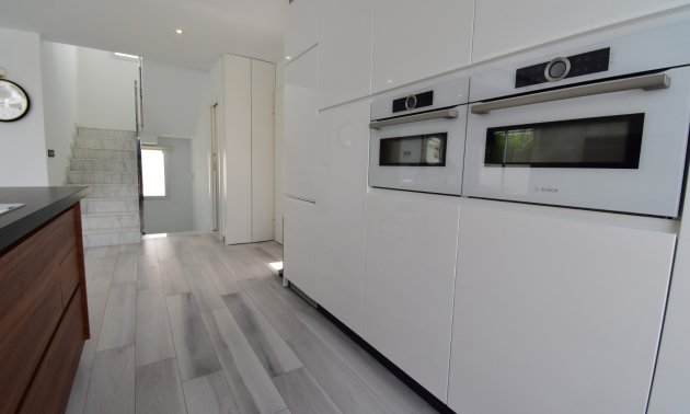 Resale - Villa -
Orihuela Costa - Lomas de Cabo Roig