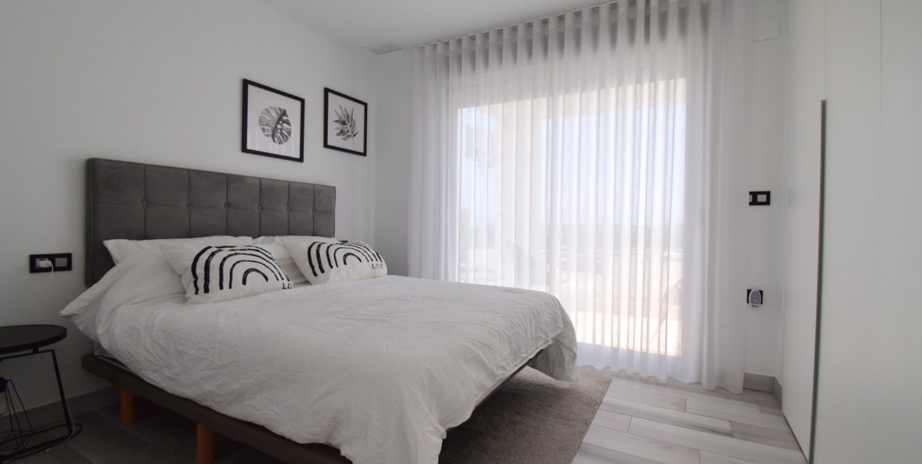 Resale - Villa -
Orihuela Costa - Lomas de Cabo Roig