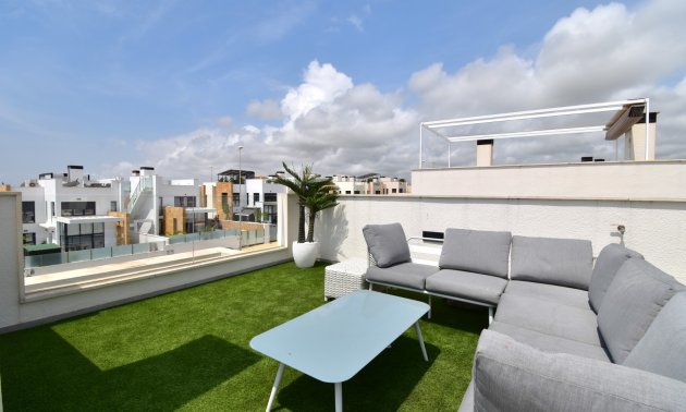 Resale - Villa -
Orihuela Costa - Lomas de Cabo Roig