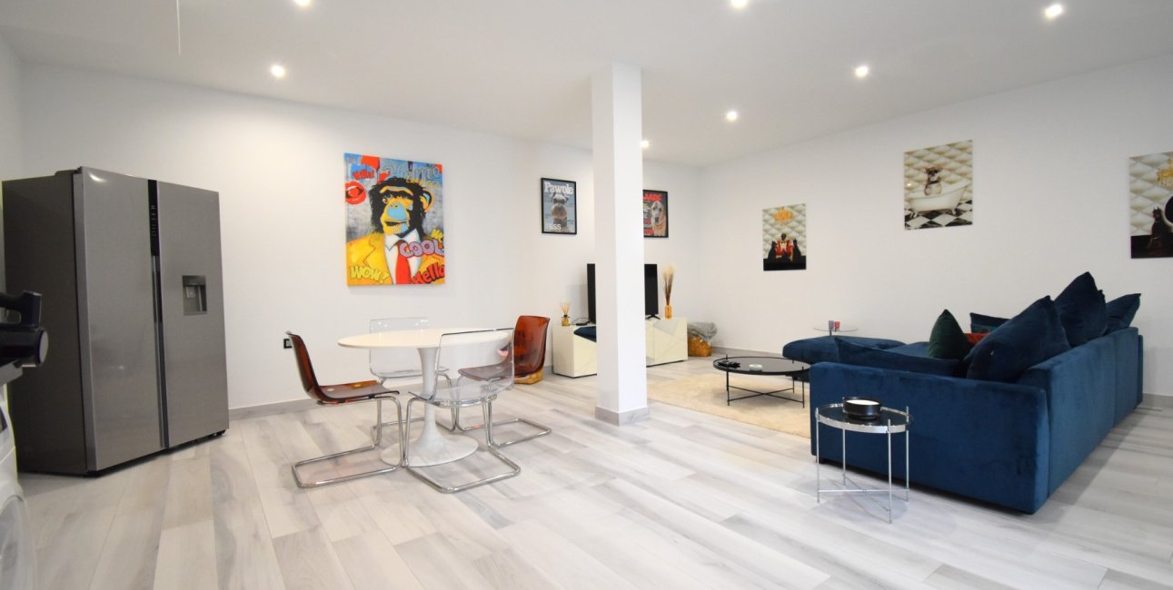 Resale - Villa -
Orihuela Costa - Lomas de Cabo Roig