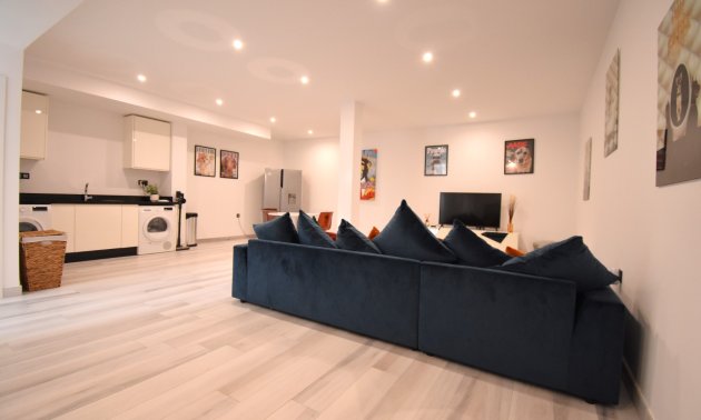 Resale - Villa -
Orihuela Costa - Lomas de Cabo Roig