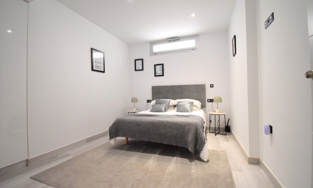 Resale - Villa -
Orihuela Costa - Lomas de Cabo Roig