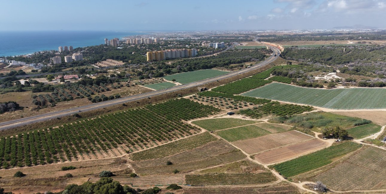 Resale - Villa -
Orihuela Costa - Lomas de Cabo Roig