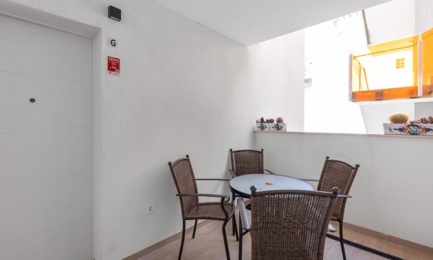Resale - Apartment / flat -
Torrevieja - Frutales - Rosaleda