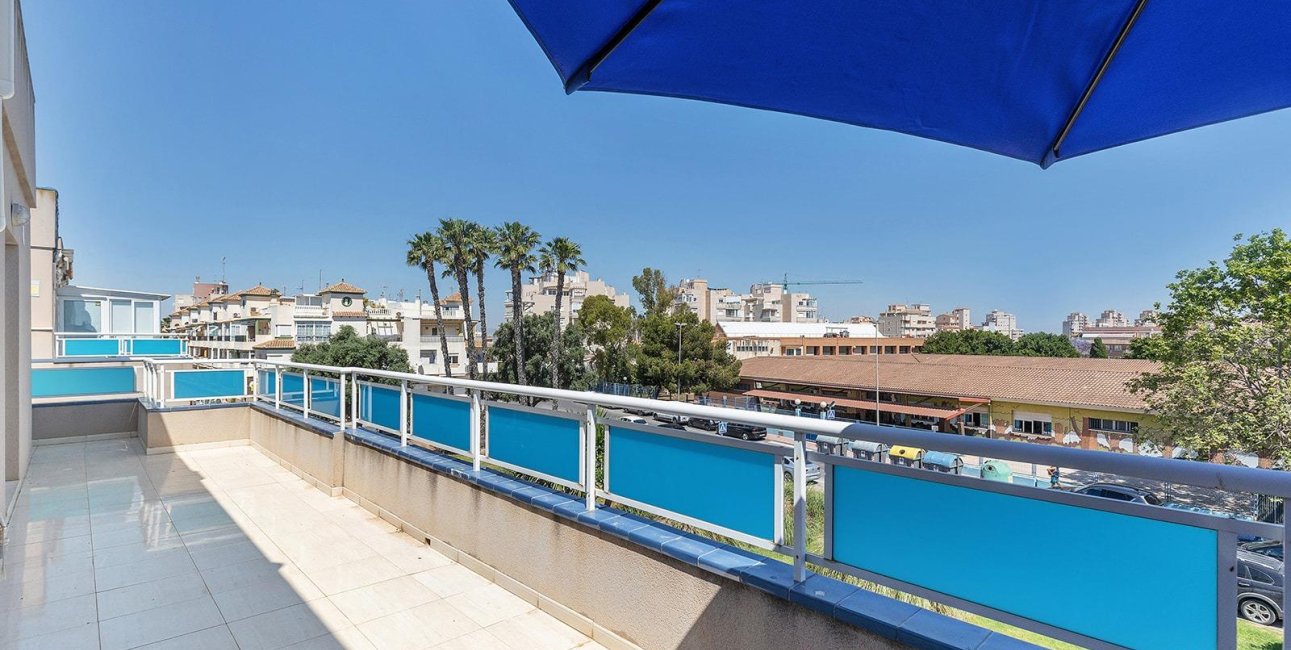 Resale - Penthouse -
Torrevieja - Estacion de autobuses