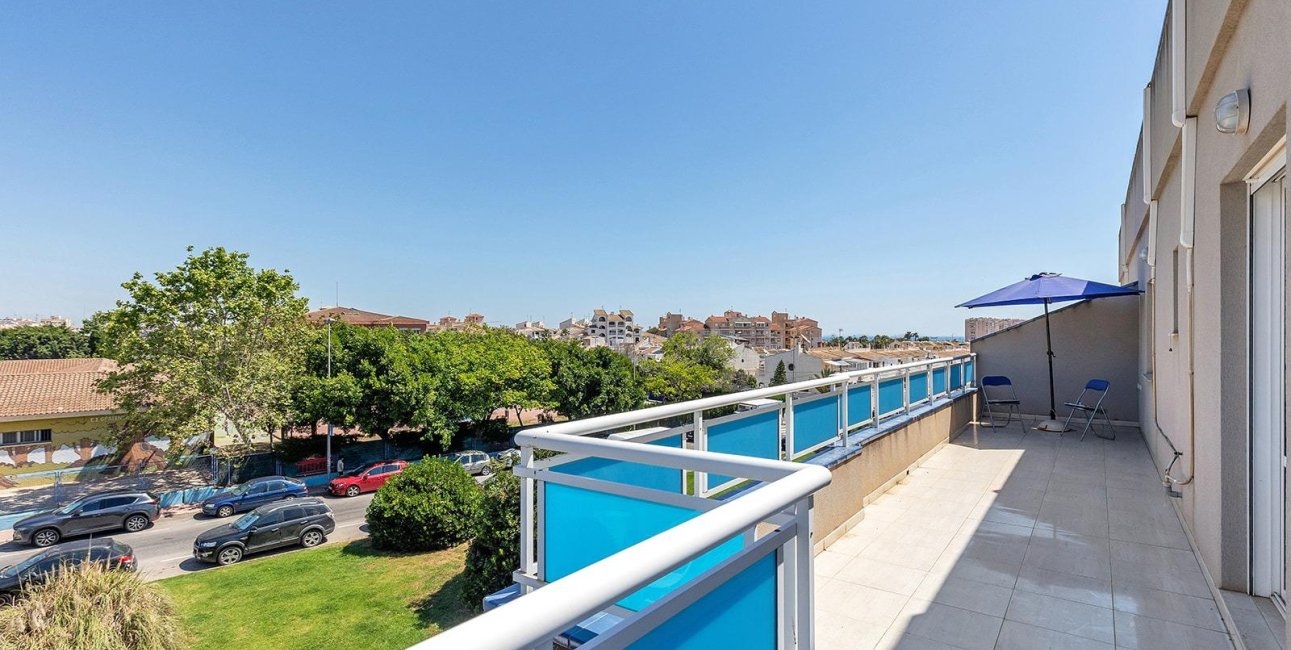 Resale - Penthouse -
Torrevieja - Estacion de autobuses