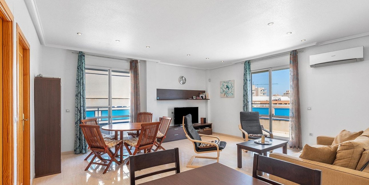 Resale - Penthouse -
Torrevieja - Estacion de autobuses