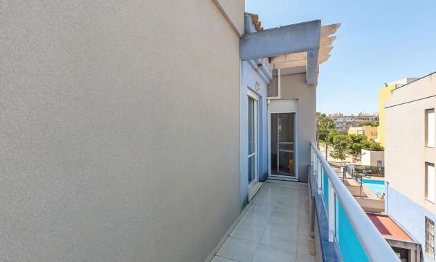 Resale - Penthouse -
Torrevieja - Estacion de autobuses