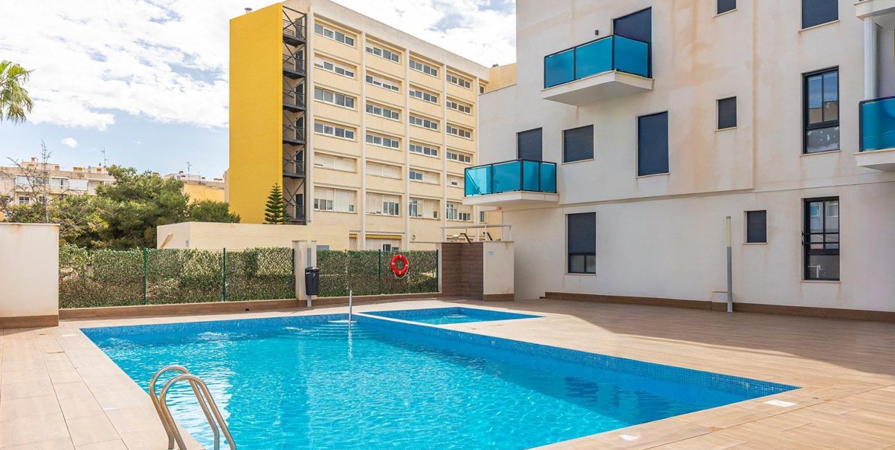 Resale - Penthouse -
Torrevieja - Estacion de autobuses