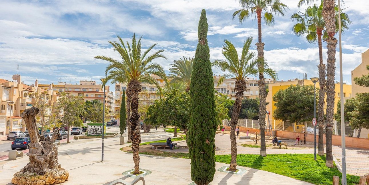 Resale - Penthouse -
Torrevieja - Estacion de autobuses