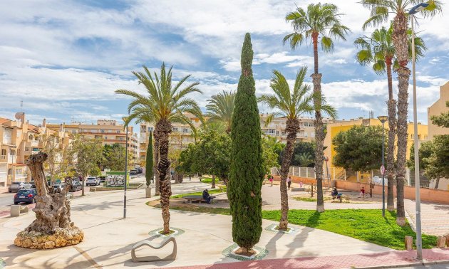 Resale - Penthouse -
Torrevieja - Estacion de autobuses