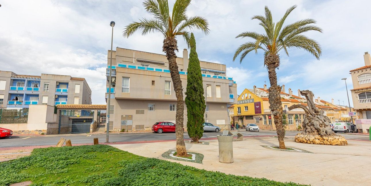 Resale - Penthouse -
Torrevieja - Estacion de autobuses