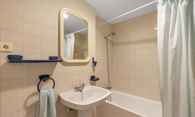 Resale - Apartment / flat -
Torrevieja - Estacion de autobuses