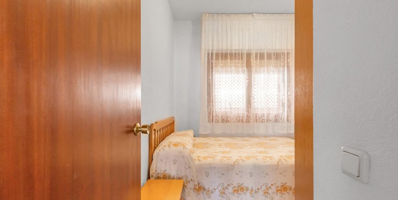 Resale - Apartment / flat -
Torrevieja - Estacion de autobuses