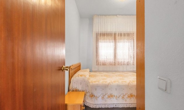 Resale - Apartment / flat -
Torrevieja - Estacion de autobuses