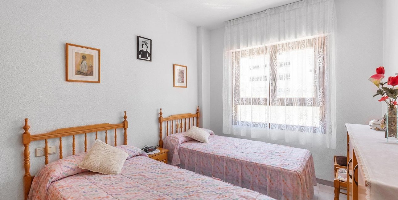 Resale - Apartment / flat -
Torrevieja - Estacion de autobuses