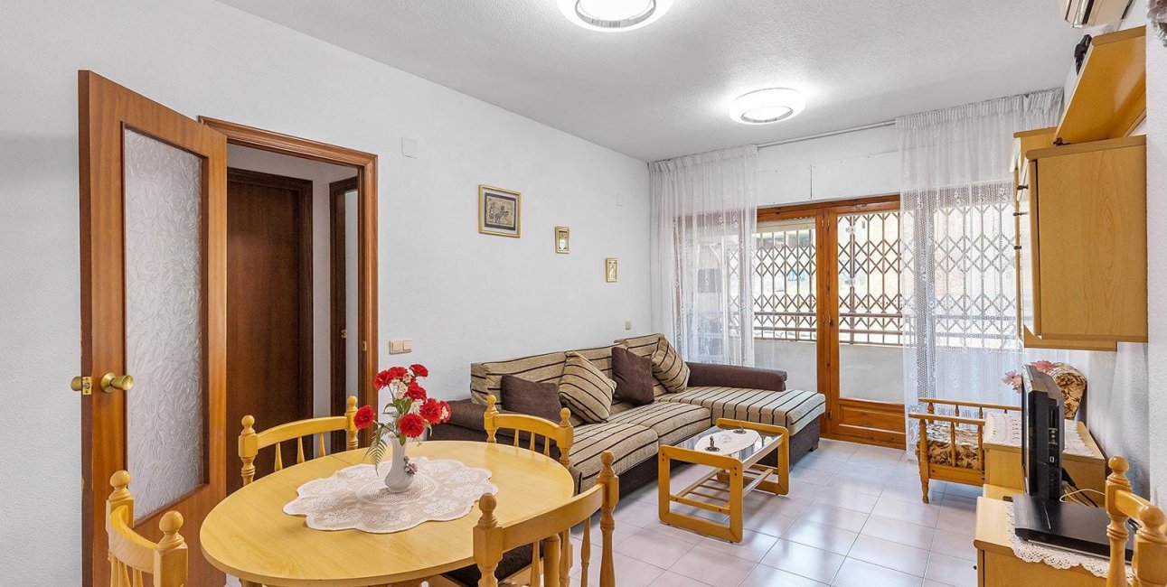 Resale - Apartment / flat -
Torrevieja - Estacion de autobuses