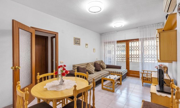 Resale - Apartment / flat -
Torrevieja - Estacion de autobuses