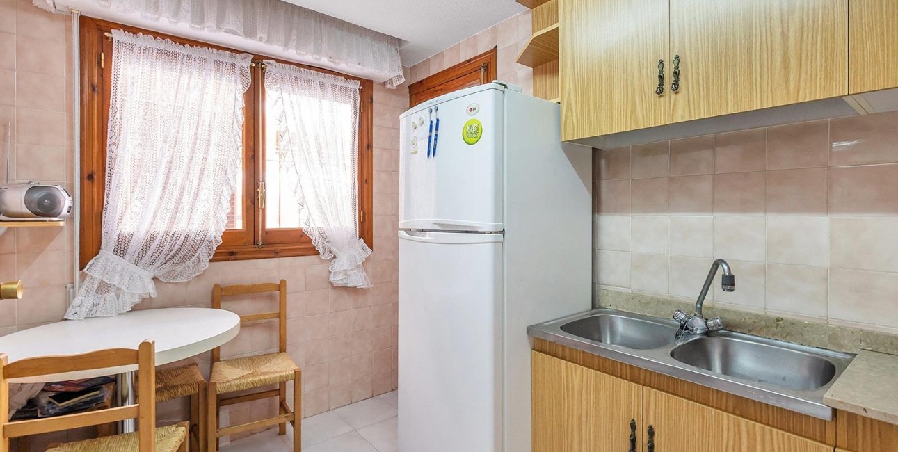 Resale - Apartment / flat -
Torrevieja - Estacion de autobuses
