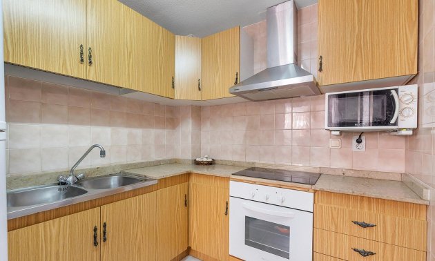 Resale - Apartment / flat -
Torrevieja - Estacion de autobuses