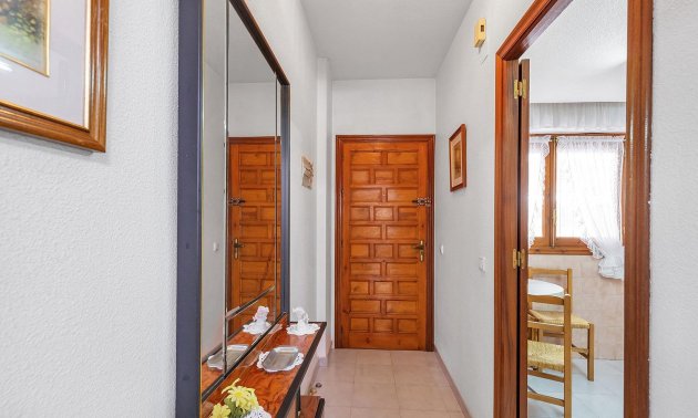 Resale - Apartment / flat -
Torrevieja - Estacion de autobuses