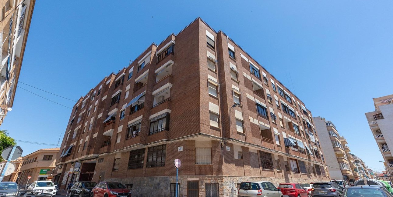 Resale - Apartment / flat -
Torrevieja - Estacion de autobuses