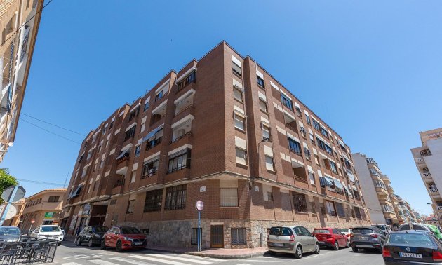 Resale - Apartment / flat -
Torrevieja - Estacion de autobuses