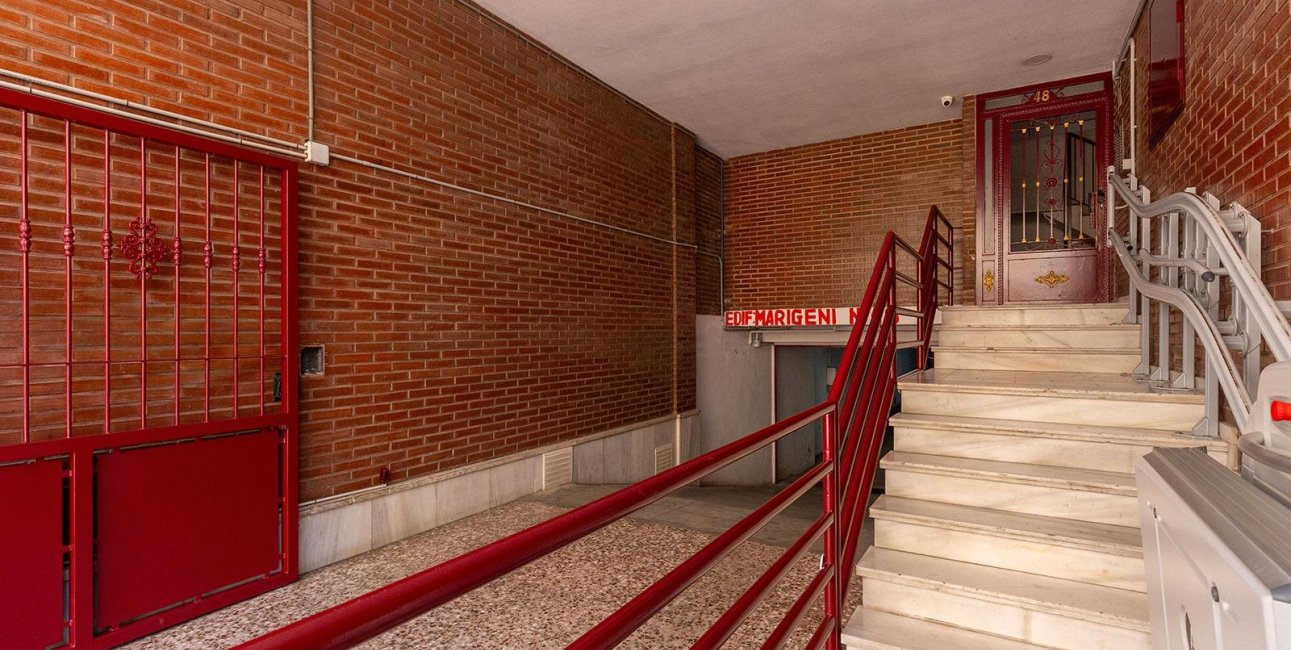 Resale - Apartment / flat -
Torrevieja - Estacion de autobuses