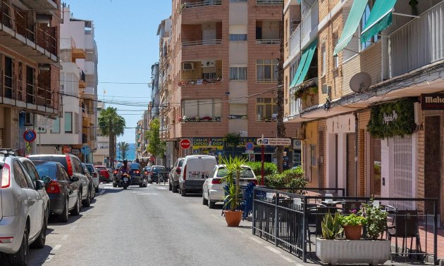 Resale - Apartment / flat -
Torrevieja - Estacion de autobuses