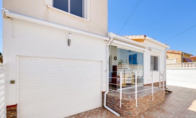 Resale - Villa -
San Fulgencio - La Marina